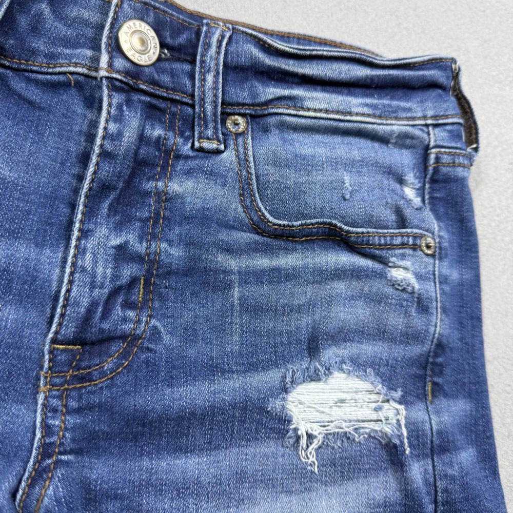American Eagle Distressed Cuffed Denim Shorts Medium Wash Blue Womens 4